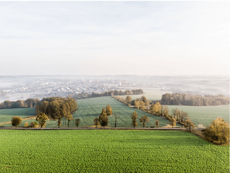 Úvodní fotografie vedle boxu s informacemi o úřední desce